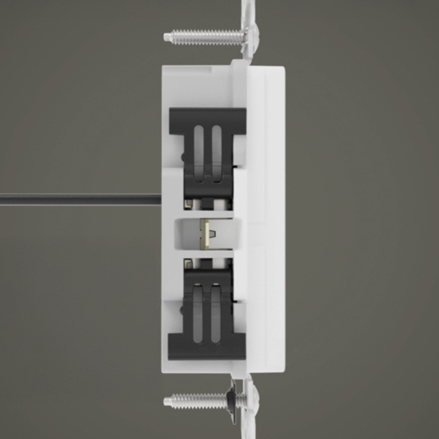 Powerhold receptacle wire retention