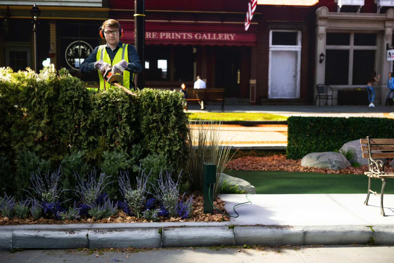 Direct Bury Outdoor Power Pedestal Grounds Maintenance Application 2