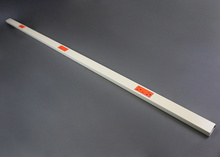 24S7224IGX99IV Steel Plugmold® Multioutlet Strip