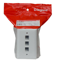 1-Gang, 3-Port Wall Plate, White 1-Gang, 3-Port Wall Plate, White