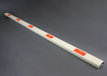 24S6012IGX99IV Steel Plugmold® Multioutlet Strip 24S6012IGX99IV Steel Plugmold® Multioutlet Strip