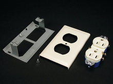 3000 Duplex Grounding Receptacle Cover Fitting 3000 Duplex Grounding Receptacle Cover Fitting